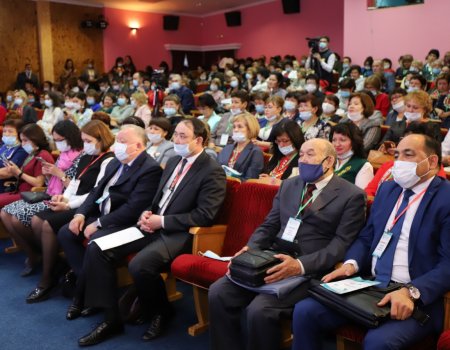 В Башкортостане проходит межрегиональный форум учителей башкирского языка и литературы