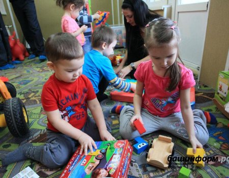День воспитателя в Башкортостане отметят почти 20 тысяч дошкольных педагогов