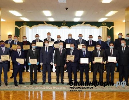 Андрей Назаров наградил лучших механизаторов и водителей АПК Башкортостана