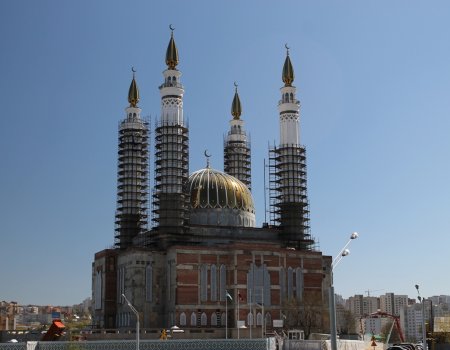 На достройку мечети на проспекте Салавата Юлаева средства пока нет - Радий Хабиров
