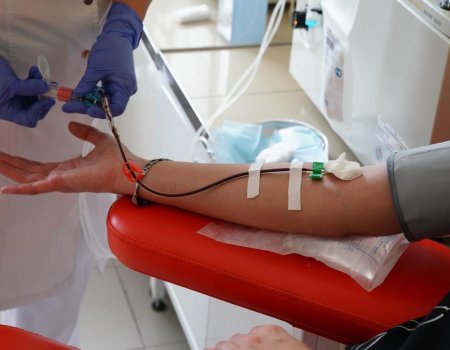 Станция переливания крови приглашает доноров антиковидной плазмы снова сдать кровь