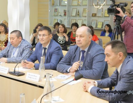 В Башкортостане на форуме национальных СМИ обсудили, какую поддержку получат газеты и журналы