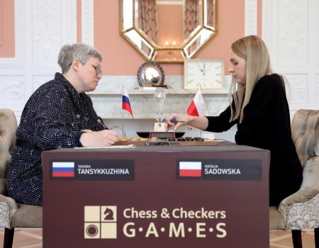 Песков прокомментировал снятие российского флага на ЧМ по шашкам с участием Тансыккужиной