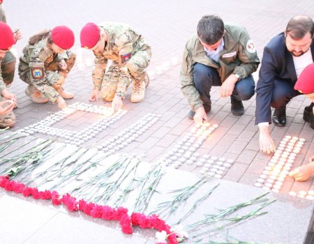 1418 дней: акция «Свеча памяти» прошла в уфимском парке Победы