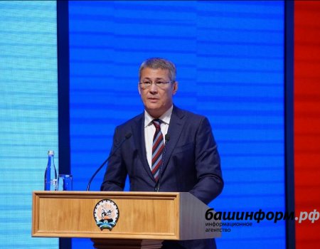 Глава Башкортостана готов увеличить премии для стобалльников по ЕГЭ