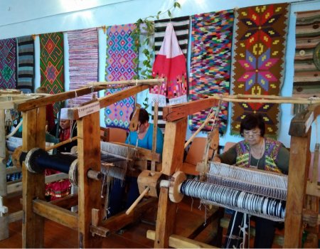 Мастера современного ручного ткачества создадут «Башкирский сувенир»