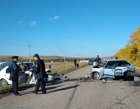 В Башкортостане во встречном ДТП погибли четыре человека