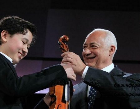 Победители Международного конкурса Владимира Спивакова получат три ценные скрипки