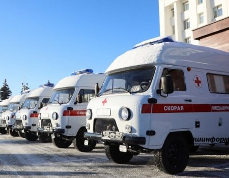 Больницы Башкортостана получили десять новых машин скорой помощи