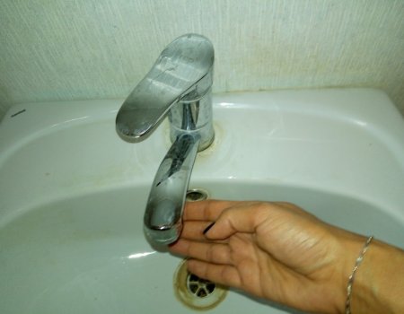 В одном из уфимских домов уже три недели нет горячей воды