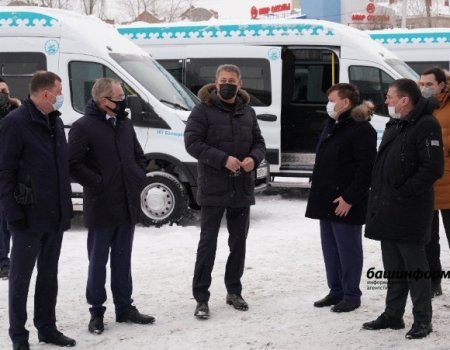 Глава Башкортостана ознакомился с деятельностью крупного частного перевозчика Уфы - компании ИП Батыров