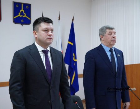 Депутаты Нефтекамска на очередном заседании приняли отставку мэра города Ратмира Мавлиева