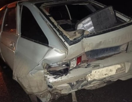 В Башкортостане «Лада Приора» протаранила припаркованный ВАЗ-2112: есть пострадавшие