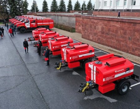 Пожарные Башкортостана получили 11 единиц новой техники