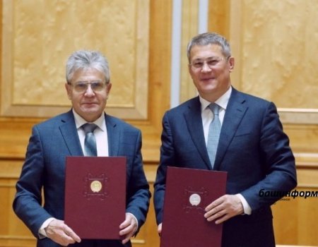В правительстве Башкортостана подписали соглашение о сотрудничестве с РАН
