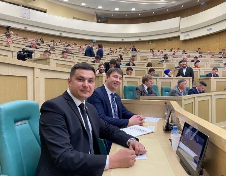 Два молодых депутата представили Башкортостан в Москве на Форуме молодых парламентариев России