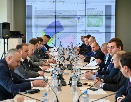 Андрей Назаров провел совещание с представителями Белорусского холдинга «АМКОДОР» по вопросу строительства торгово-сервисного центра
