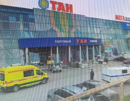 В Башкортостане в торговом центре повар едва не зарезал охранника