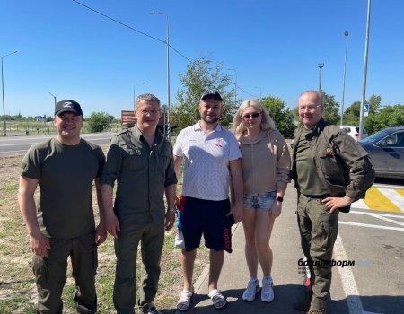 Радий Хабиров в Волгоградской области пообщался с туристами из Башкортостана