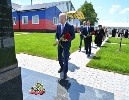 Андрей Назаров почтил память выдающихся уроженцев Федоровского района Башкортостана