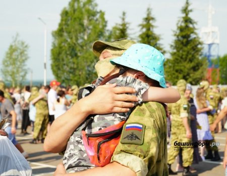 Радий Хабиров поручил оказать всемерную поддержку семьям бойцов башкирских батальонов
