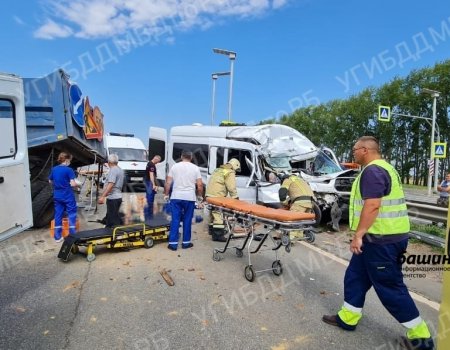 В Башкортостане в аварии с пассажирским автобусом погибли шесть человек