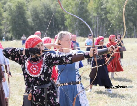В Башкортостане состоялся межрегиональный фестиваль по стрельбе из традиционного лука «Мэргэн уксы»