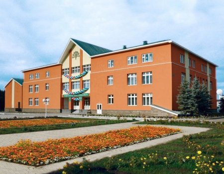 Сельская школа в Башкортостане получила имя поэта Рашита Назарова