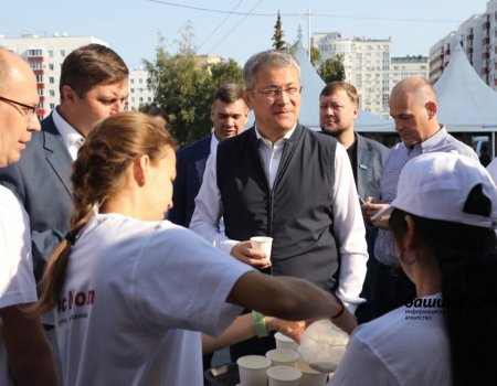 Глава Башкортостана побывал в Уфе на X фестивале «Молочная страна»