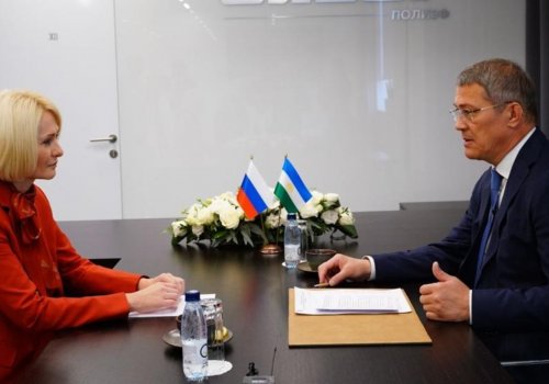 Вице-премьер правительства России Виктория Абрамченко провела рабочую встречу с Радием Хабировым