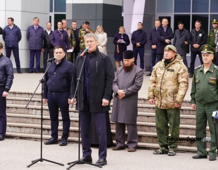 «Мы ждем каждого из вас» - Радий Хабиров обратился к защитникам Отечества