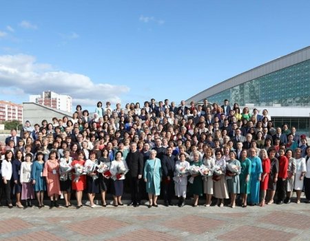 Радий Хабиров назвал численность учителей в Башкортостане