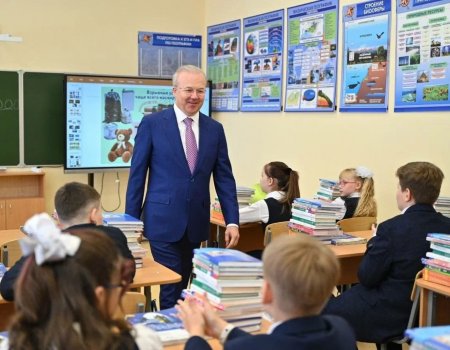 25 молодых учителей сельских школ Башкортостана получили по 690 тысяч рублей - Назаров