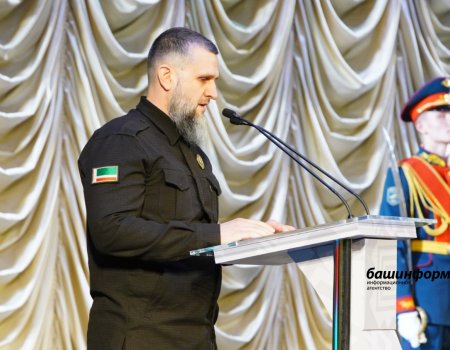 Рамзан Кадыров поздравил жителей Башкортостана с Днем республики