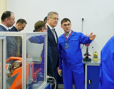 Радий Хабиров посетил Уфимский машиностроительный колледж