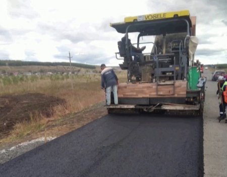 В Башкортостане завершается строительство дороги между селами Кубиязы и Урмиязы