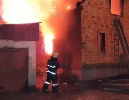 В Благовещенске во время пожара в частном доме погиб мужчина