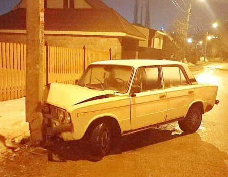 В Башкортостане трижды лишенный прав водитель за рулем «ВАЗ-2106» протаранил электроопору