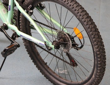 В Уфе неустановленный водитель сбил школьника на велосипеде и скрылся с места ДТП