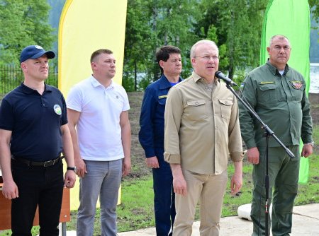 Андрей Назаров открыл новое здание поисково-спасательного отряда в селе Павловка Нуримановского района