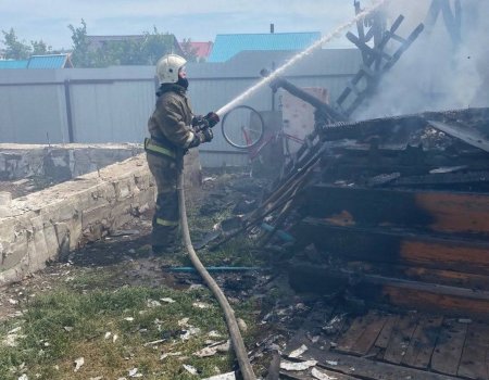 В Башкортостане при пожаре погибла женщина