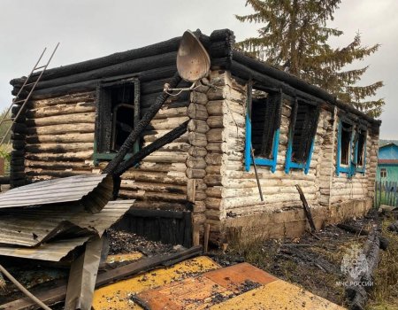 В Башкортостане мужчину из горящего дома вынес сосед