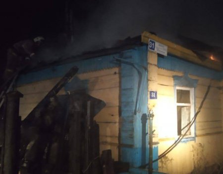 В Башкирии при пожаре в жилом доме пострадали мужчина и женщина