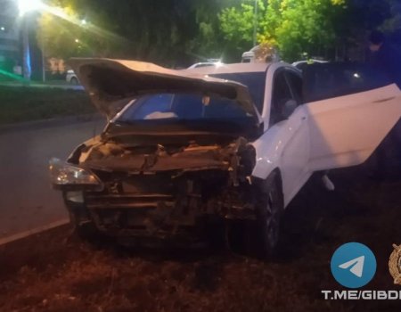 В Уфе во встречном ДТП с «Хендай Солярис» пострадали пассажирки из «Киа Рио»