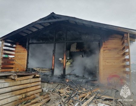 В Башкортостане загорелся только построенный дом семьи с восемью детьми