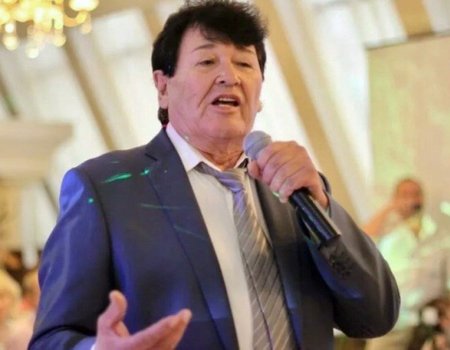 Народный артист Башкирии Фидан Гафаров получил травму во время спектакля и доиграл его до конца