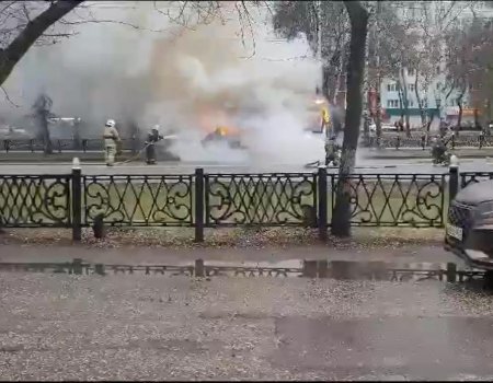 В Башкортостане прямо на улице загорелся пассажирский автобус