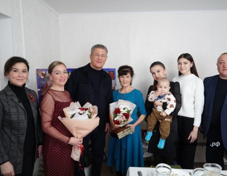 Радий Хабиров посетил в Сибае семью погибшего участника СВО Ильнара Хатмуллина