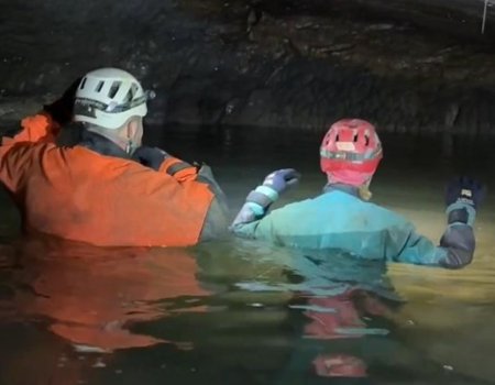 В Башкирии спелеологи продолжают изучать пещеру Зигзаг