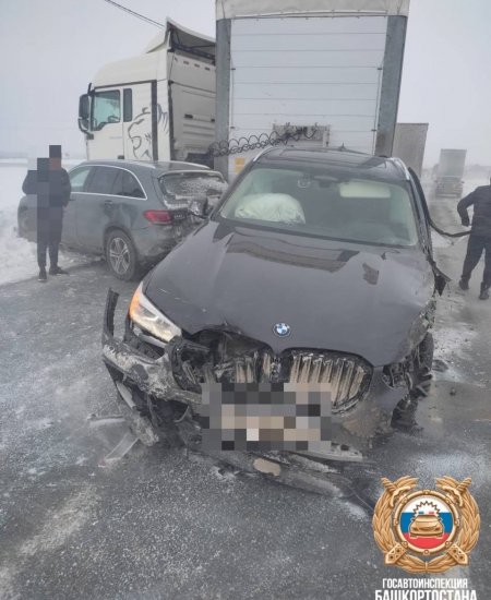 В Башкирии произошло ДТП с участием восьми автомобилей